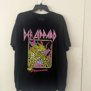 Def Leopard Tee
